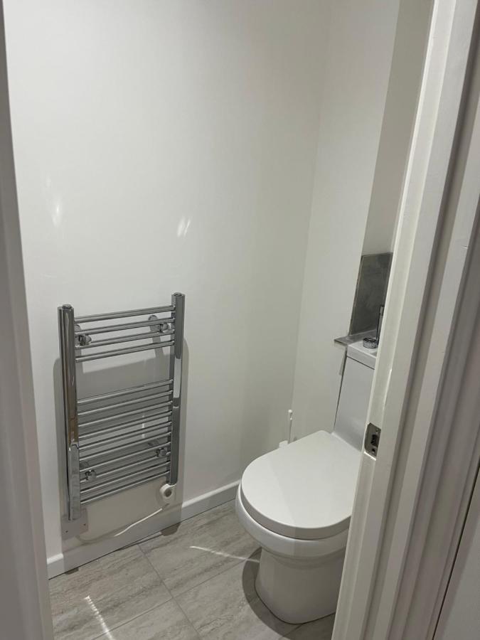 L-houses Homestay Dagenham